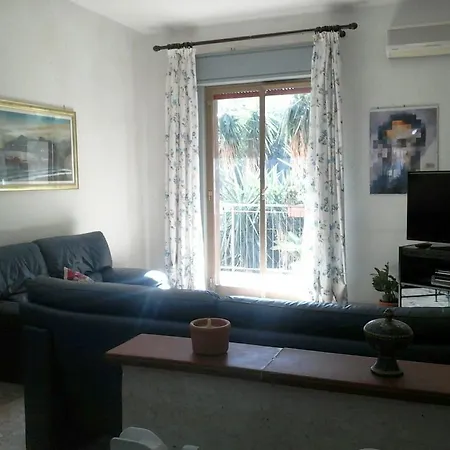 Tra Mare E Monti Apartamento